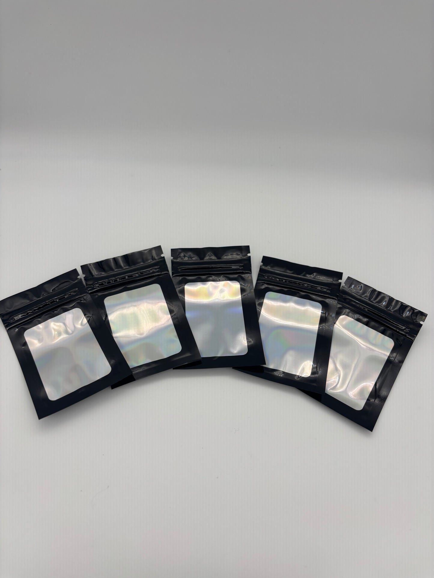 BM Selected Smell-Proof Zip Bags – Holo Window (10 Pack)